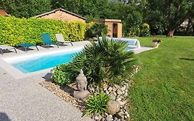 Chambre d hôte la rivière 45m2 jardin et piscine